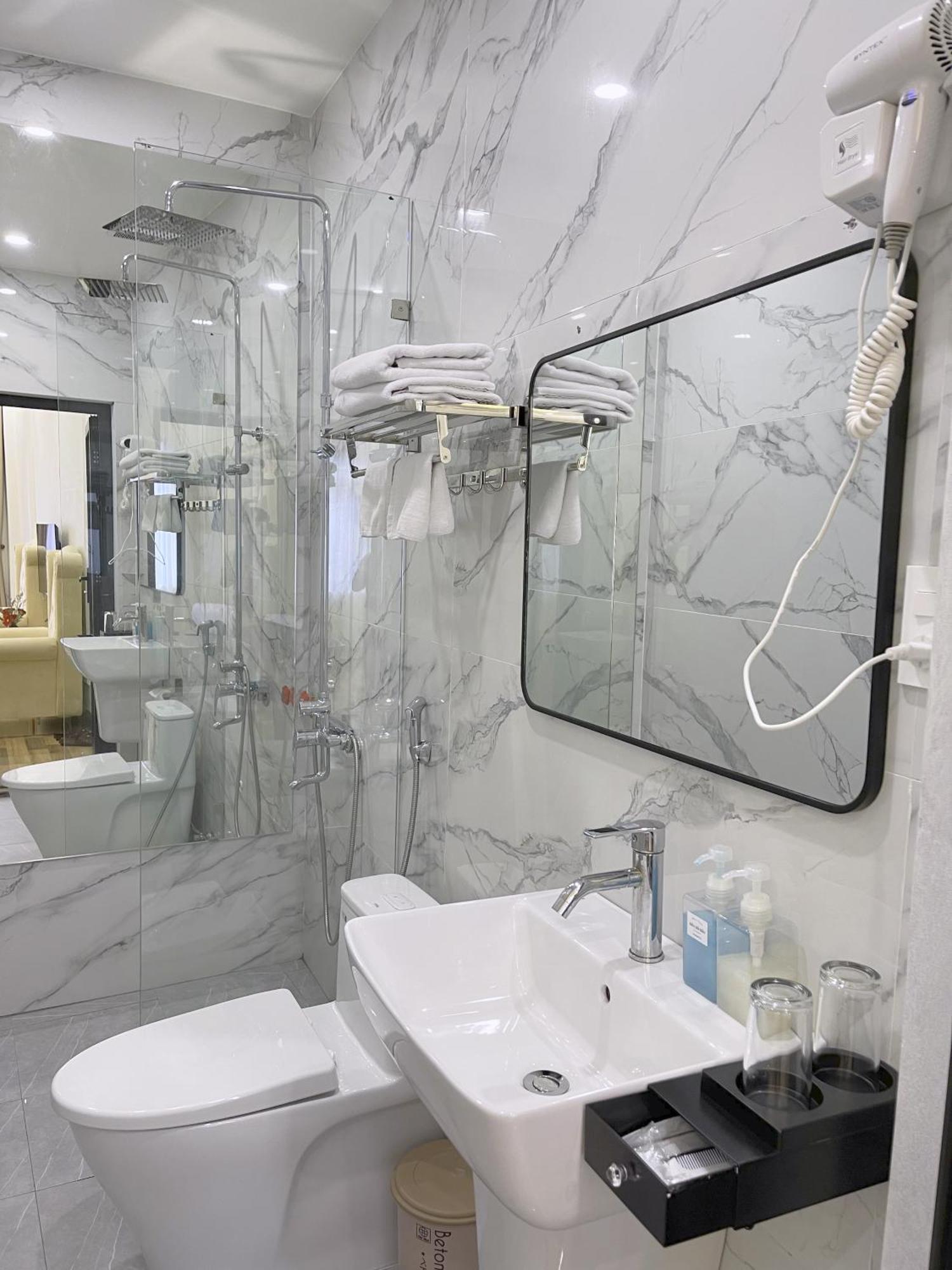 Chemi Noi Bai Airport Hotel & Travel Hanoi Eksteriør bilde
