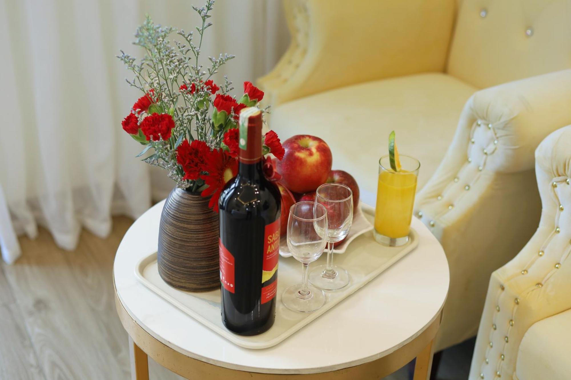Chemi Noi Bai Airport Hotel & Travel Hanoi Eksteriør bilde